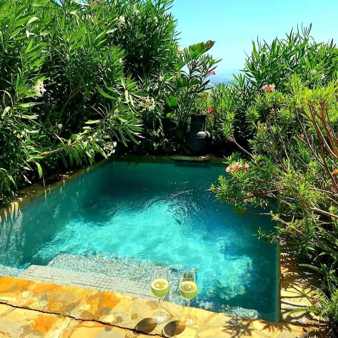 Ddg Retreat Hotel Casares